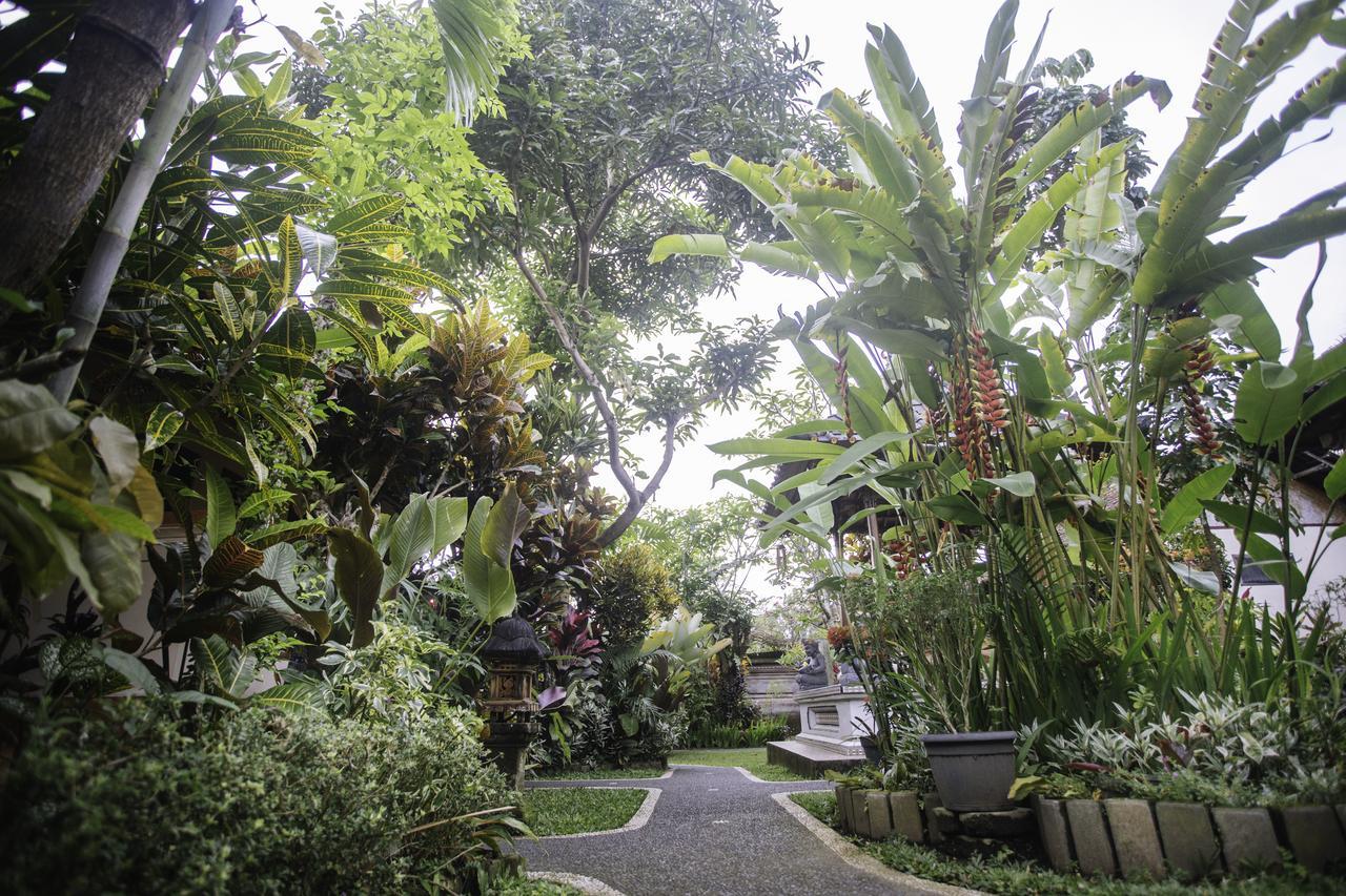 Gusti Kaler House Hotel Ubud  Exterior photo
