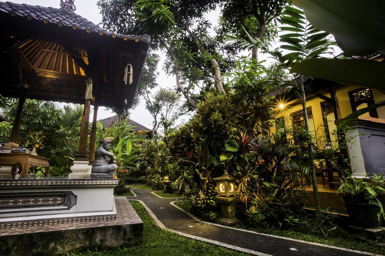 Gusti Kaler House Hotel Ubud  Exterior photo