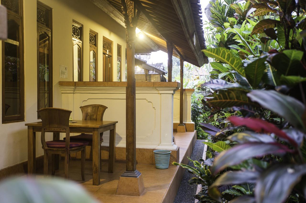 Gusti Kaler House Hotel Ubud  Exterior photo