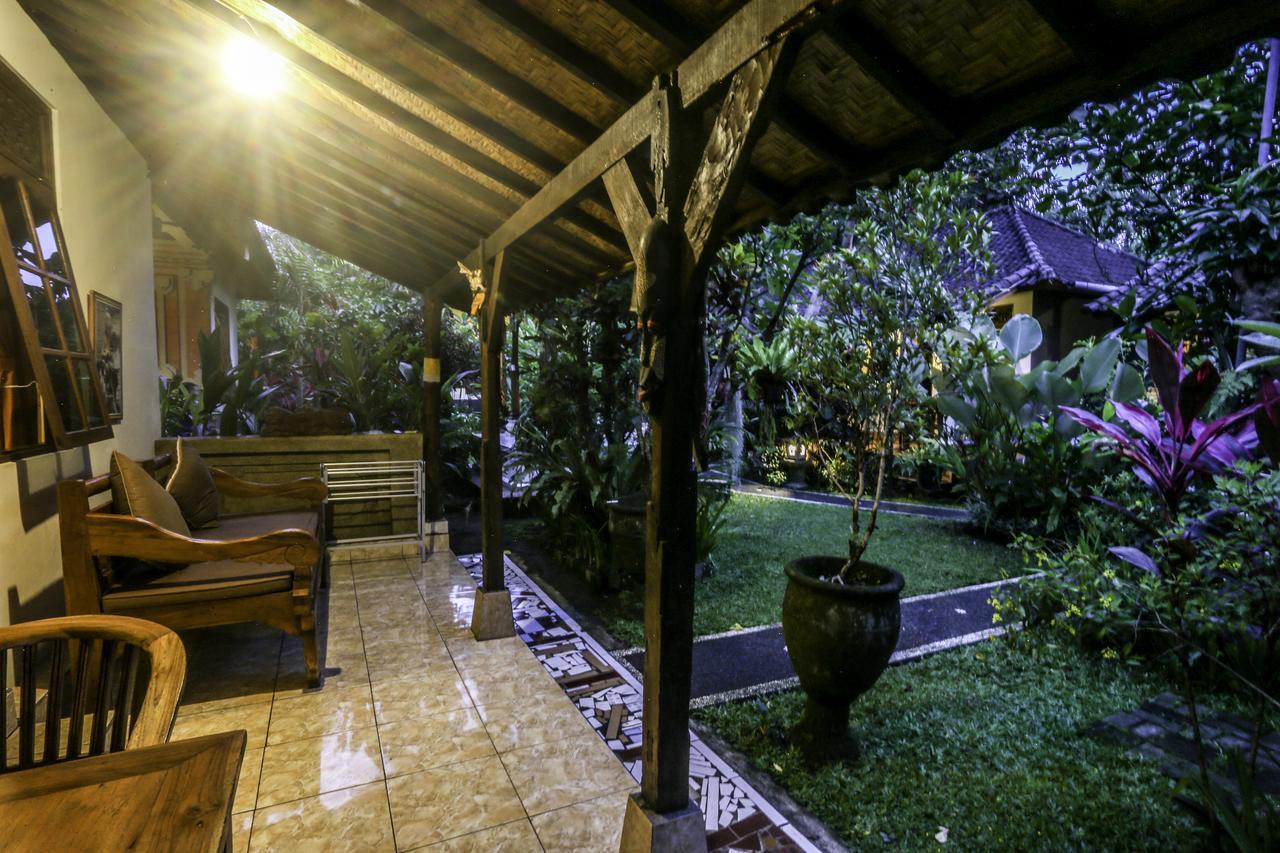 Gusti Kaler House Hotel Ubud  Exterior photo