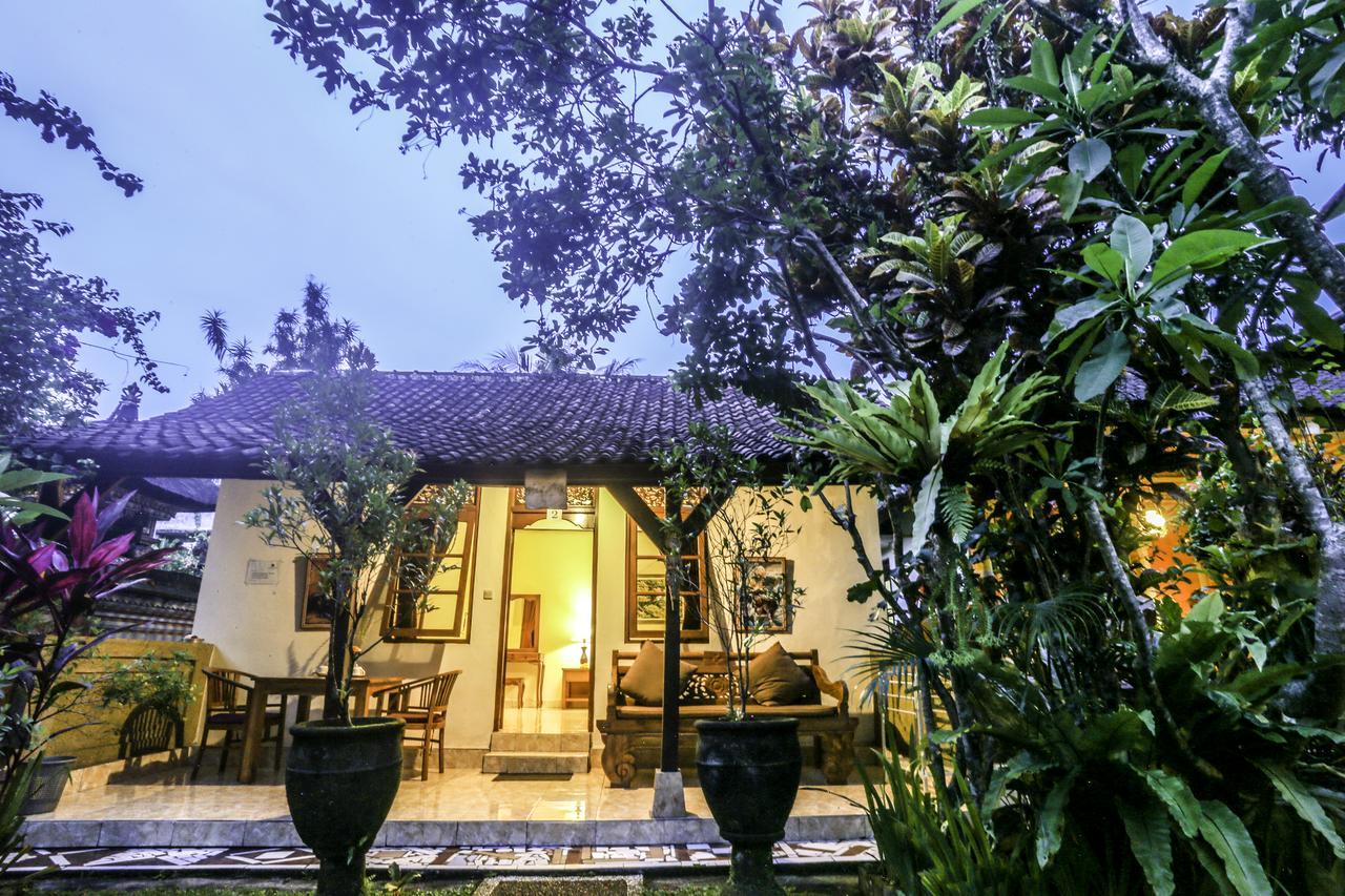 Gusti Kaler House Hotel Ubud  Exterior photo