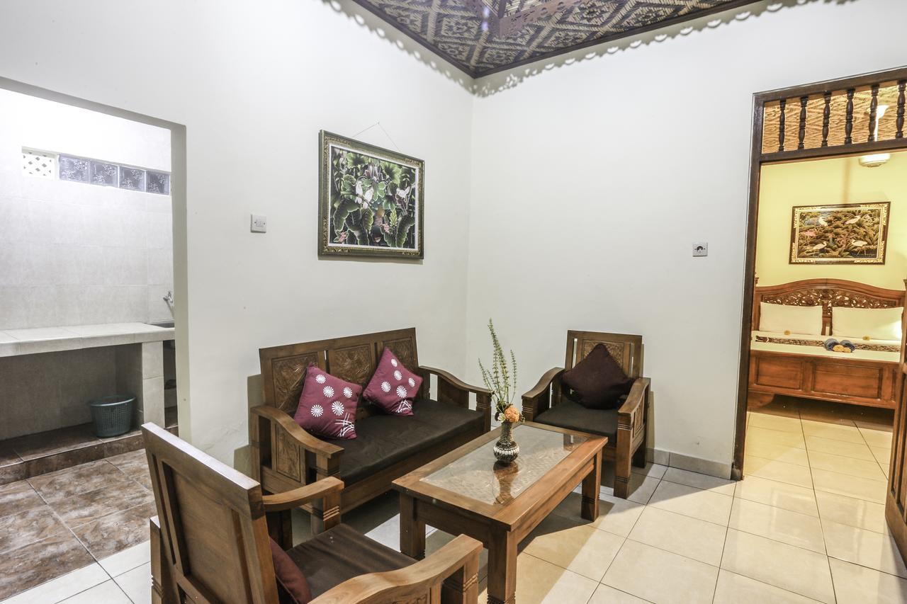 Gusti Kaler House Hotel Ubud  Exterior photo