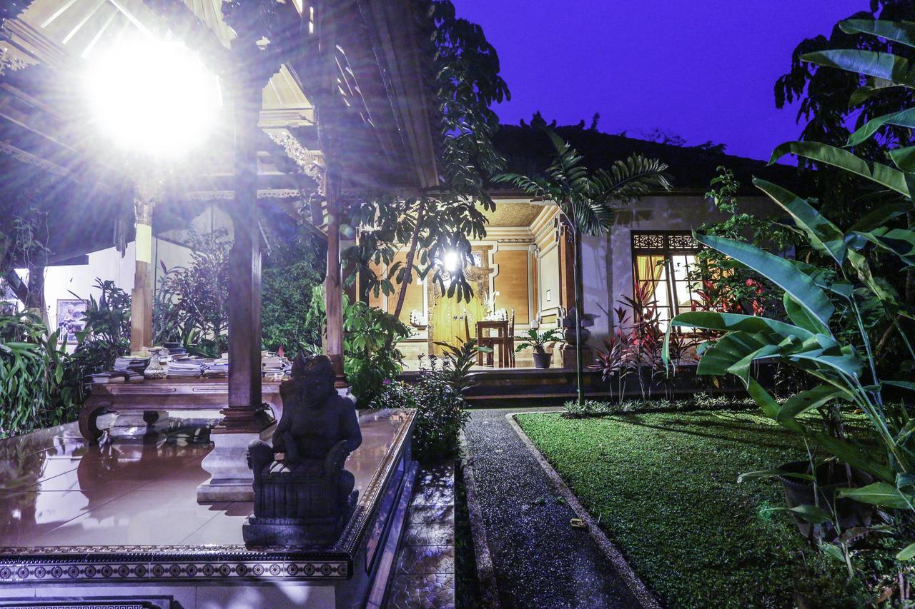 Gusti Kaler House Hotel Ubud  Exterior photo