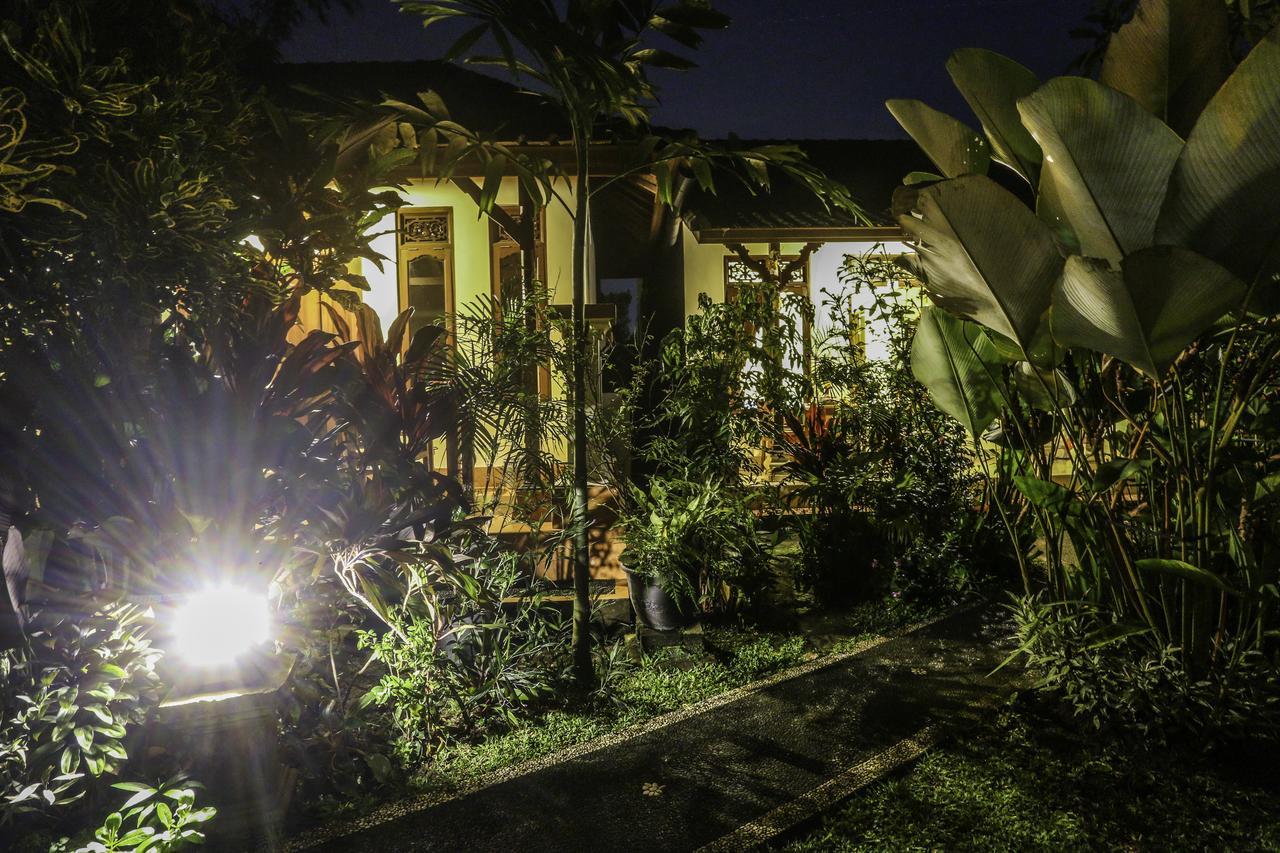 Gusti Kaler House Hotel Ubud  Exterior photo